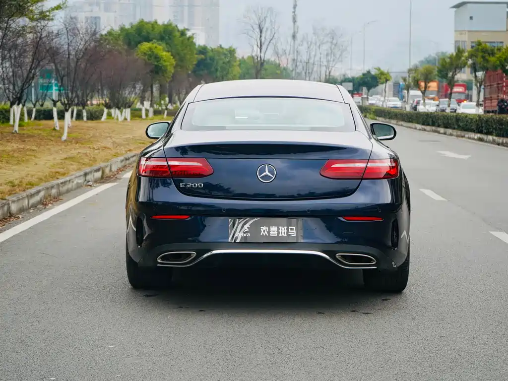 MERCEDES-BENZ E CLASS