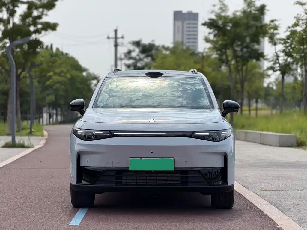 Leapmotor C16 2026 280 5 мест