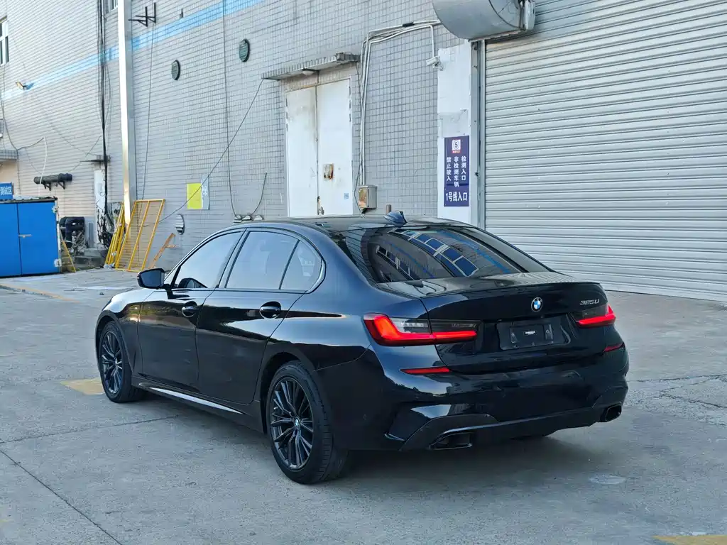 BMW 3 Series — миниатюра 11