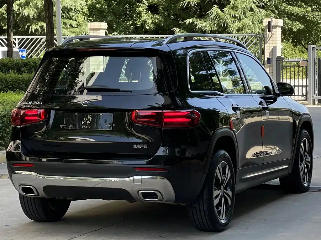 Mercedes-Benz GLB — миниатюра 4