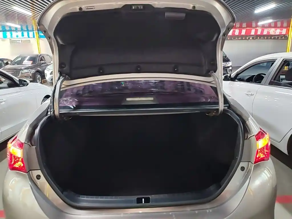 Toyota Corolla — миниатюра 19