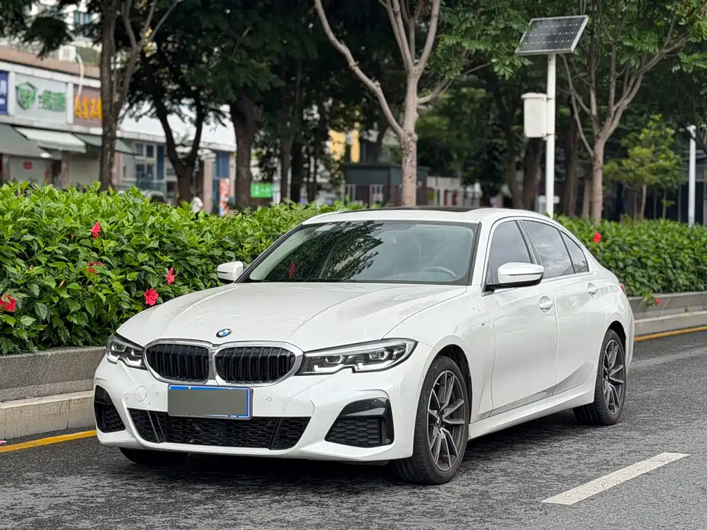 BMW 3 Series 2021