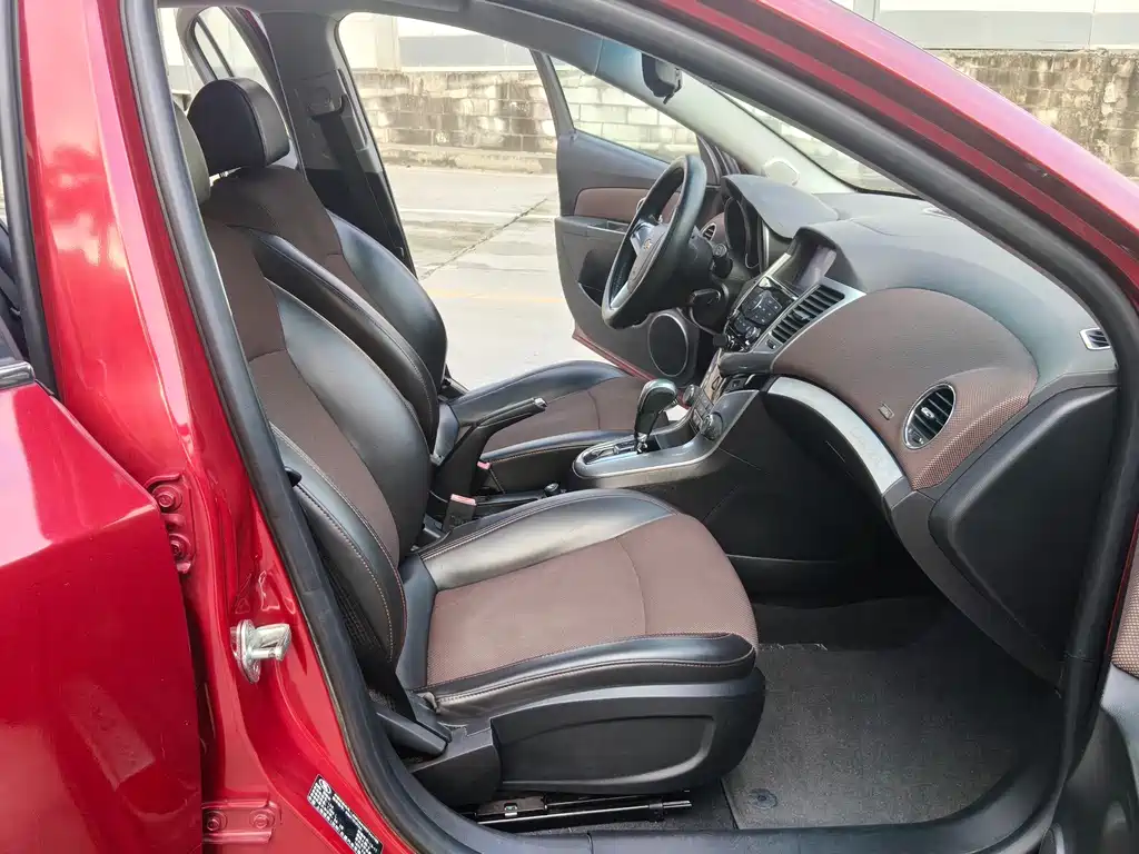 Chevrolet Cruze — миниатюра 11
