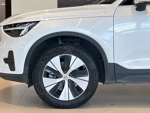 Volvo XC40 — миниатюра 4