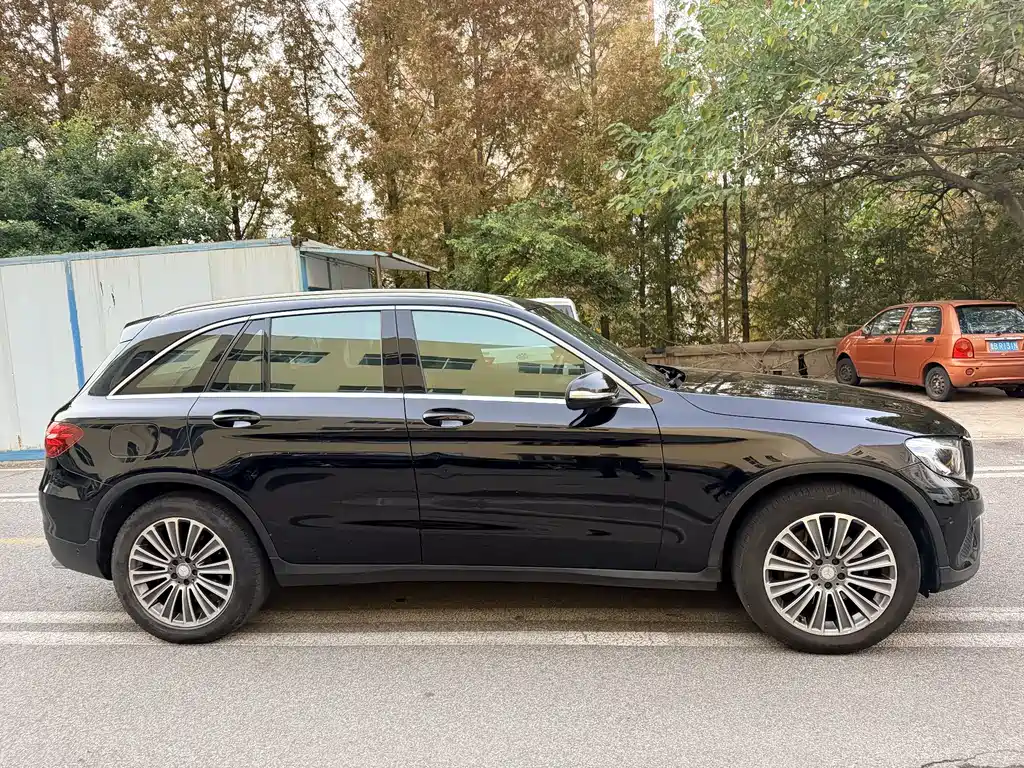 Mercedes-Benz GLC — миниатюра 2