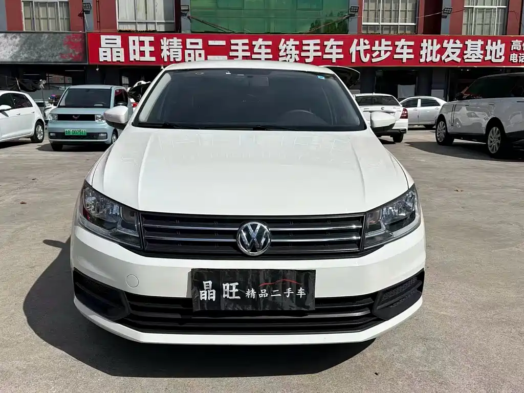 Volkswagen Santana — миниатюра 2