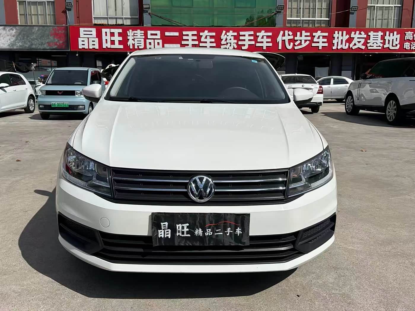 Volkswagen Santana 1.5 л 2021 г. Белый, пробег 40000 км