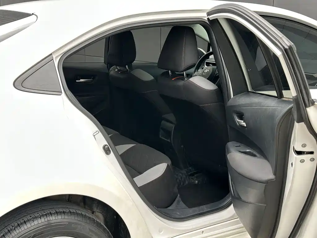 Toyota Corolla — миниатюра 10