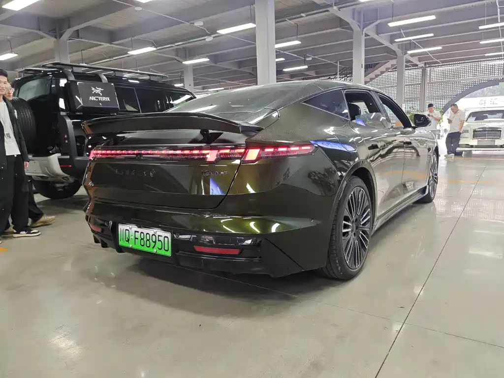 Lynk & Co 10 — миниатюра 7