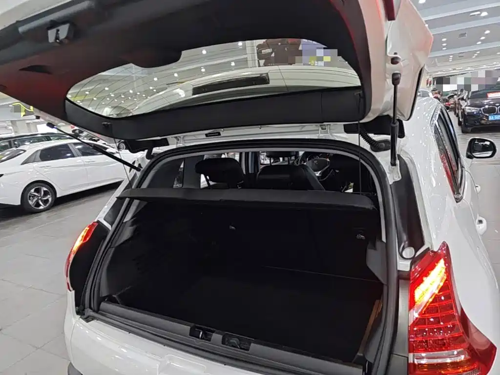 Peugeot 3008 — миниатюра 19