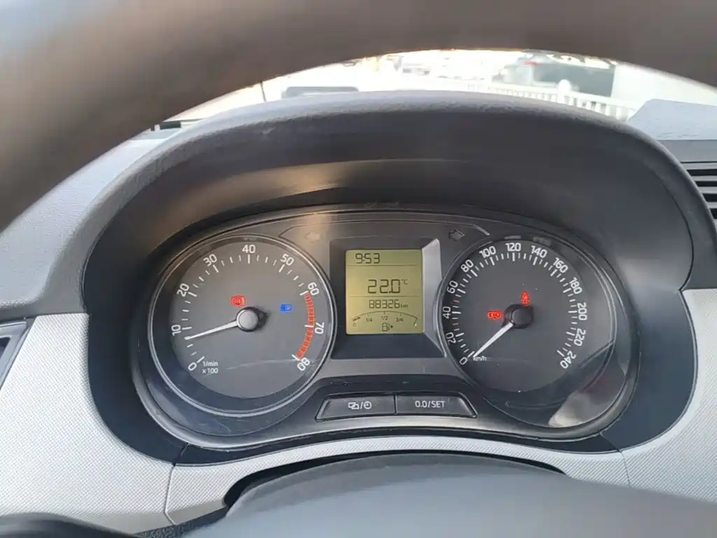Skoda Fabia — миниатюра 12