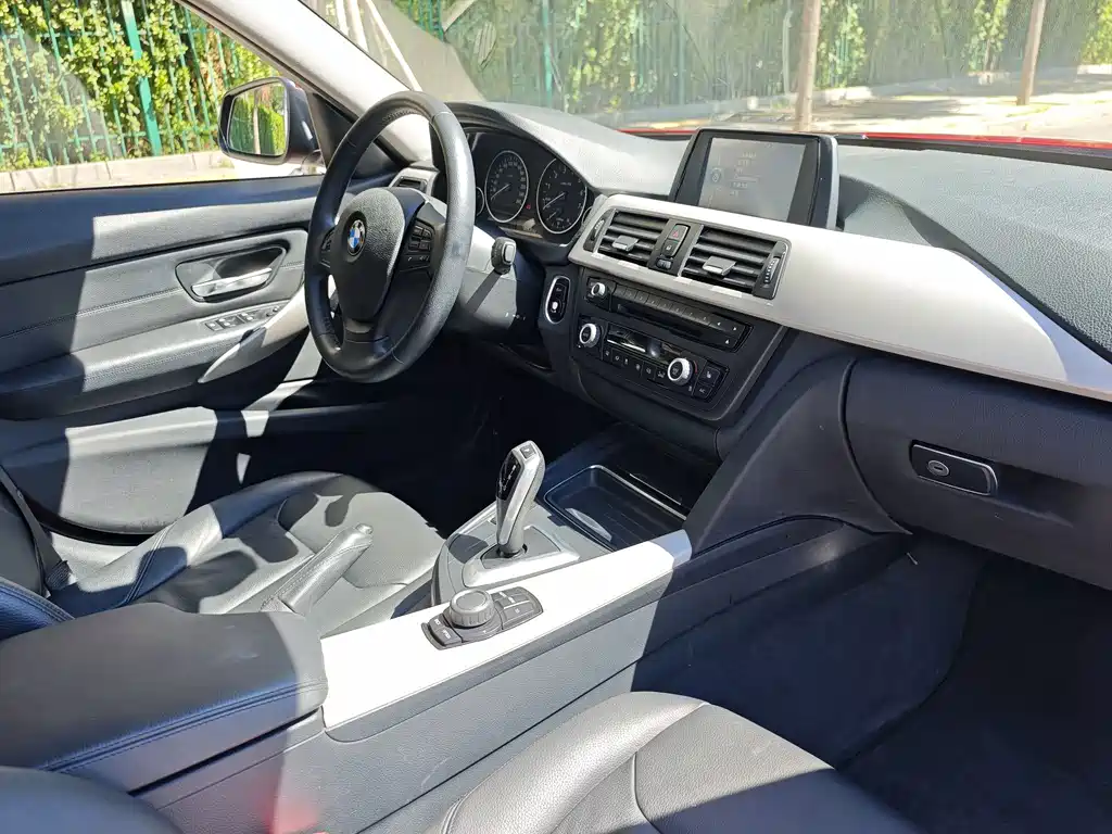 BMW 3 Series — миниатюра 20