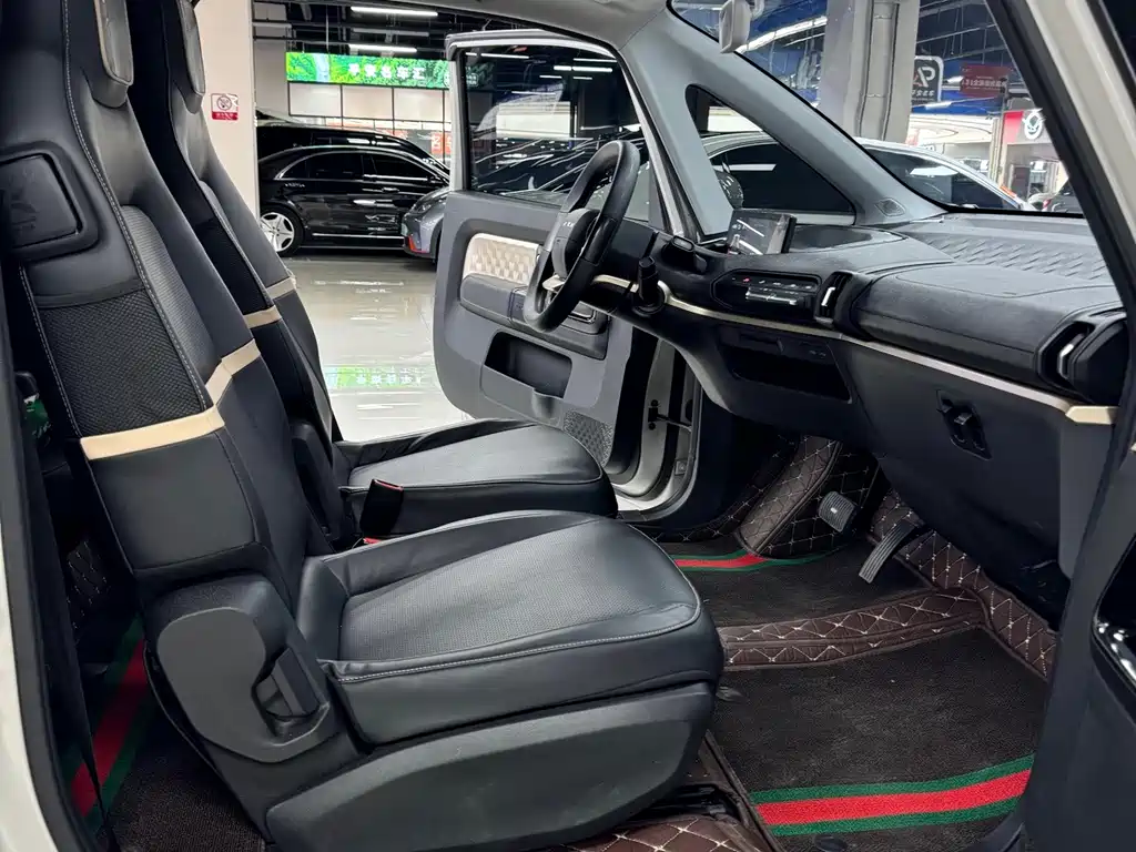 Baojun KiWi EV — миниатюра 14
