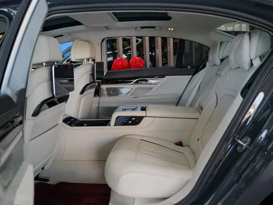 BMW 7 Series 7 2019 750Li xDrive V8 M Sport