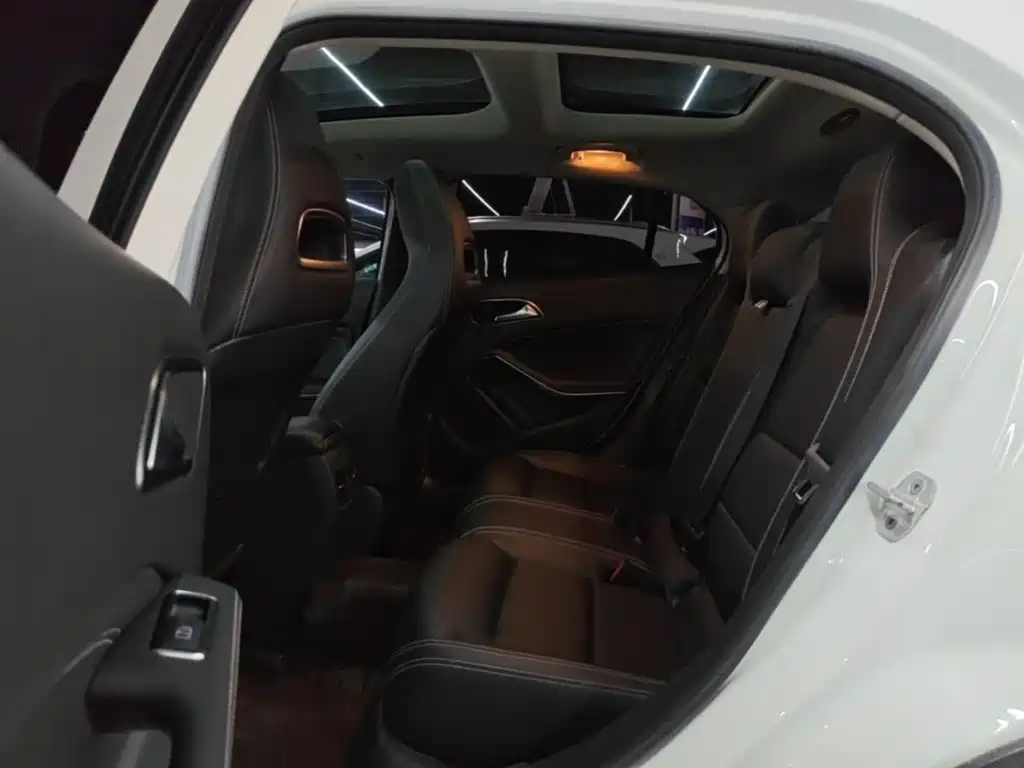 Mercedes-Benz GLA — миниатюра 17