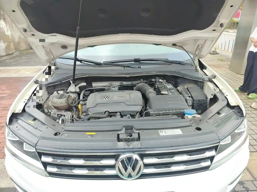 Volkswagen Tiguan L — миниатюра 11