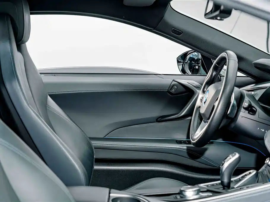 BMW i8 — миниатюра 28