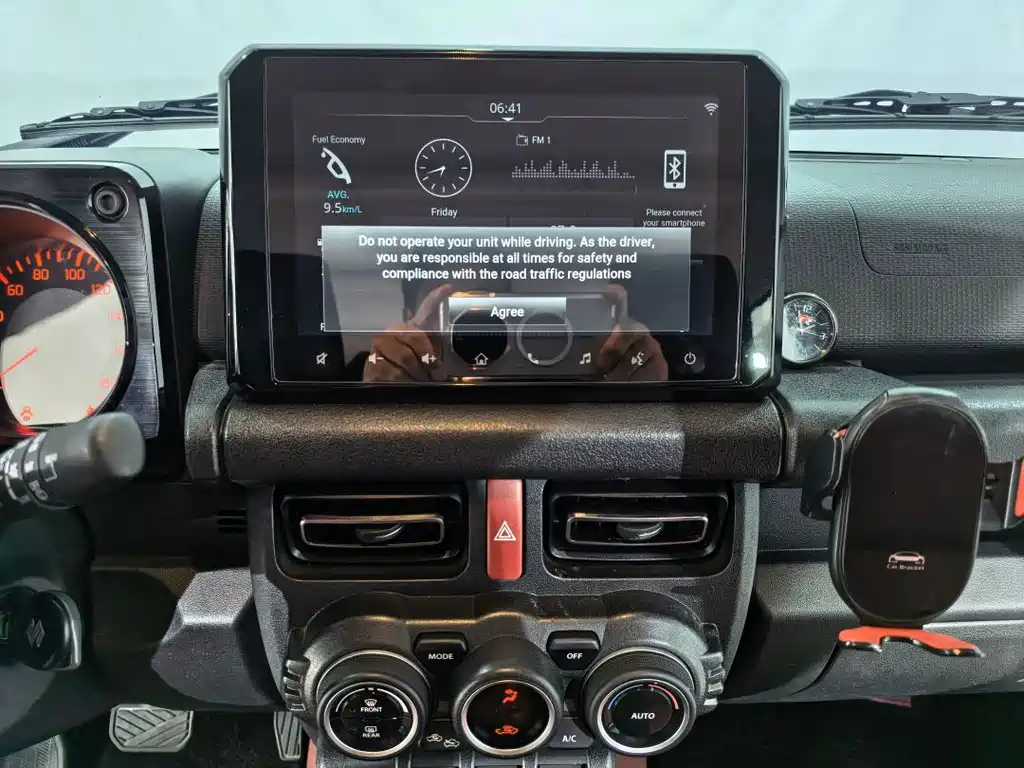Suzuki Jimny — миниатюра 6