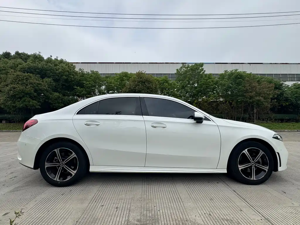 Mercedes-Benz A-Class A 2022 A 200 L Sport Fashion