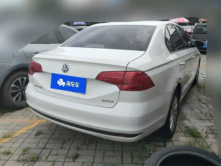 Volkswagen Bora — миниатюра 3