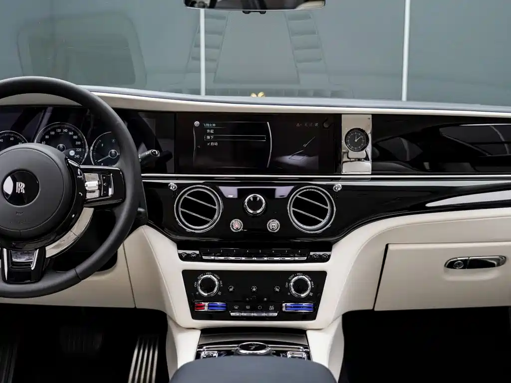 Rolls-Royce Ghost — миниатюра 20
