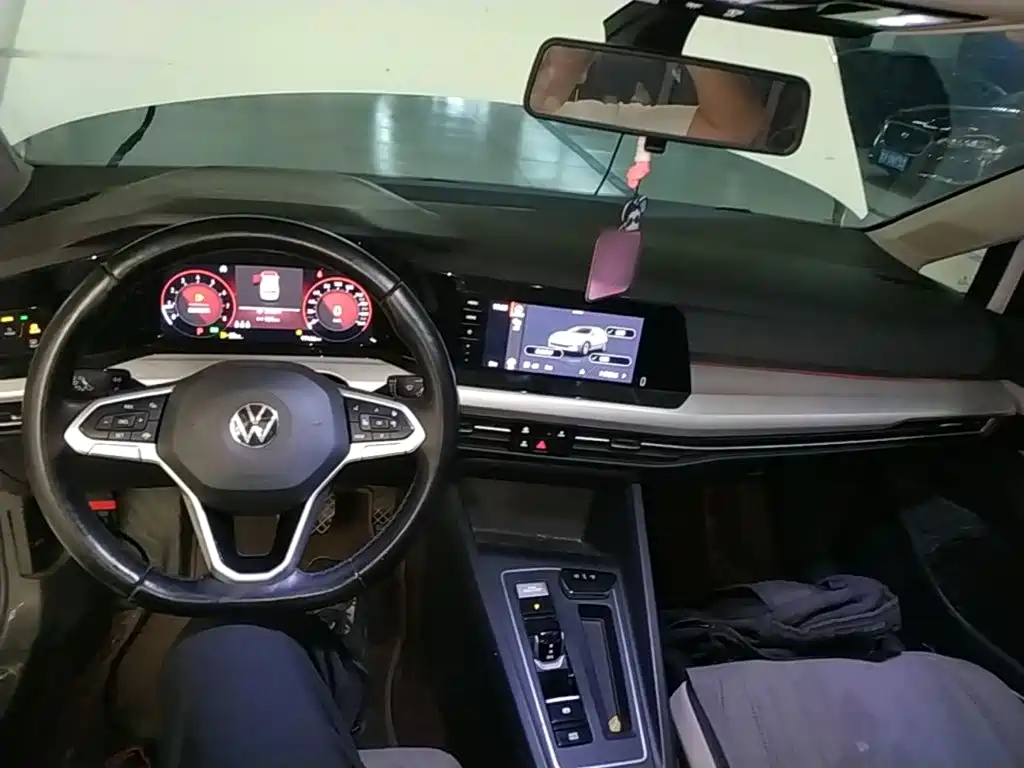 Volkswagen Golf — миниатюра 10