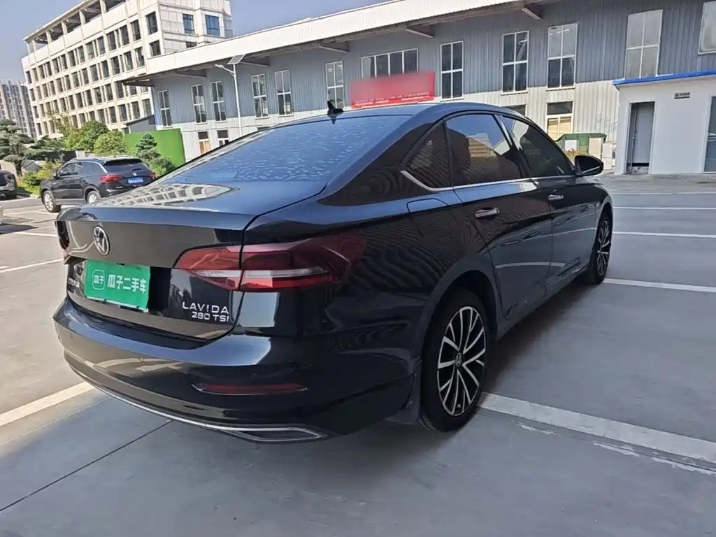 Volkswagen Lavida — миниатюра 7