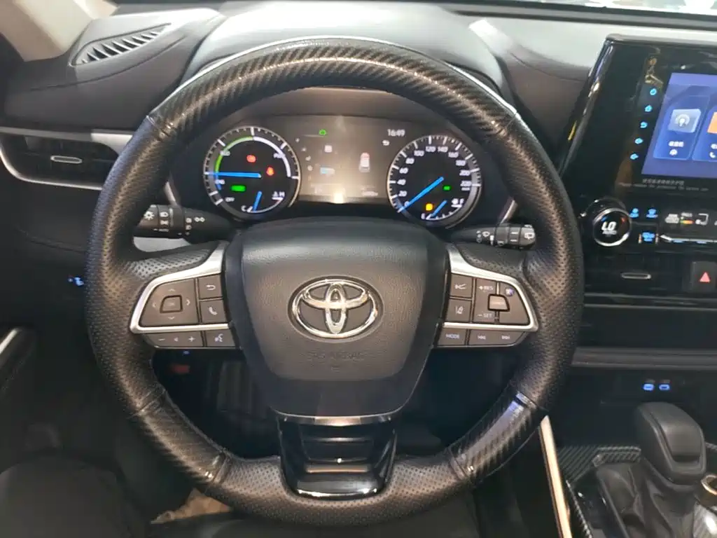 Toyota Highlander — миниатюра 11