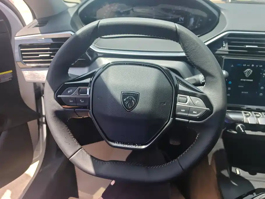 Peugeot 408 — миниатюра 15
