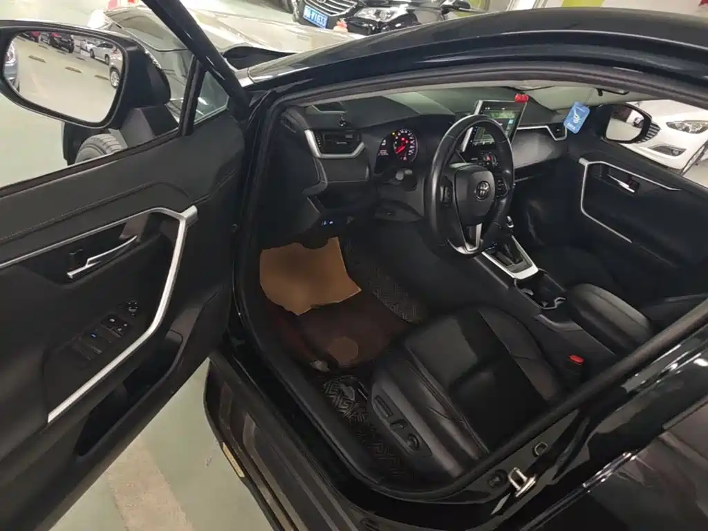 Toyota Wildlander — миниатюра 16