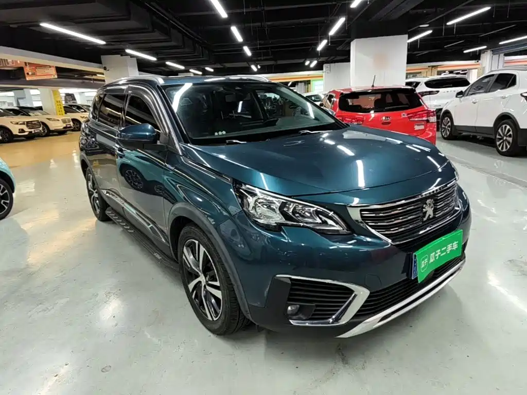 Peugeot 5008 — миниатюра 4