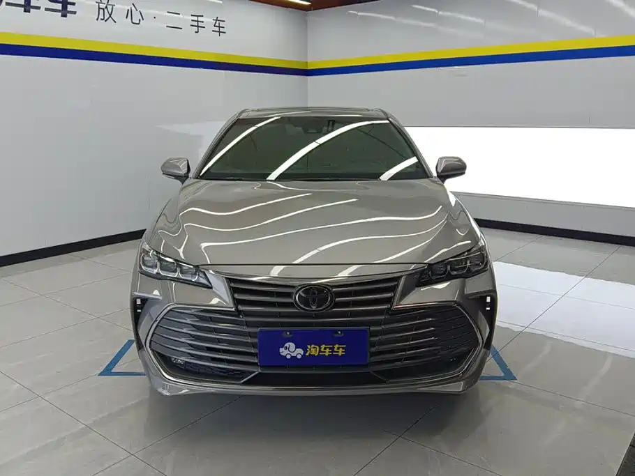 Toyota Avalon — миниатюра 2