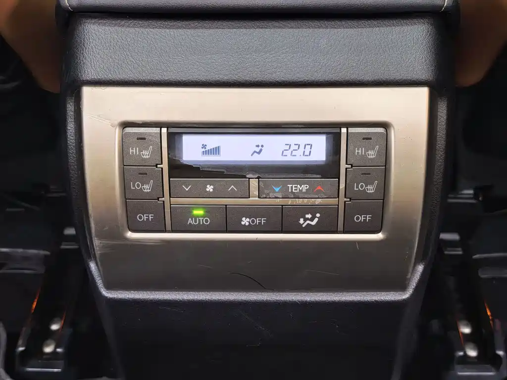Lexus GX — миниатюра 15