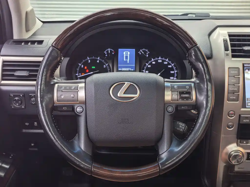 Lexus GX — миниатюра 21