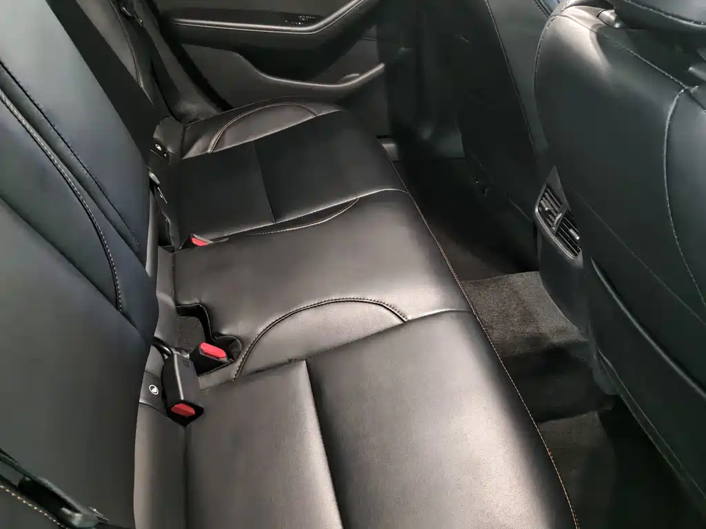 Mazda 3 Axela — миниатюра 10