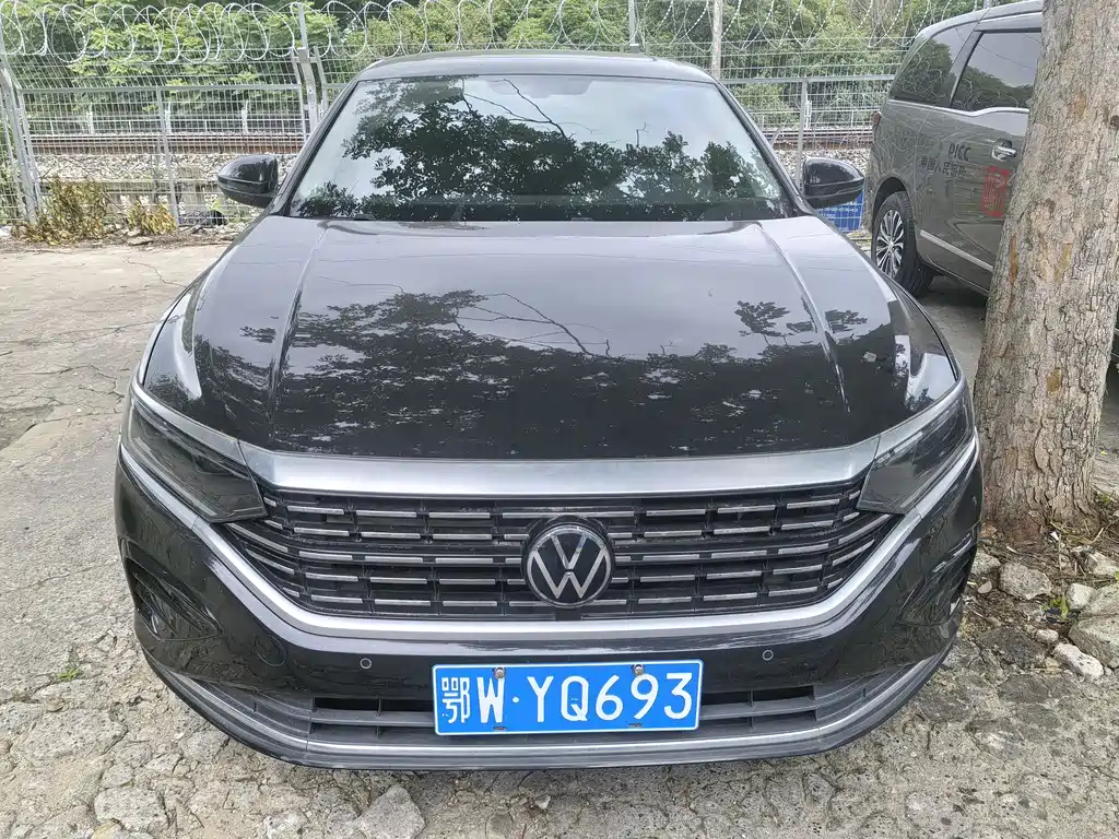 Volkswagen Passat 2022