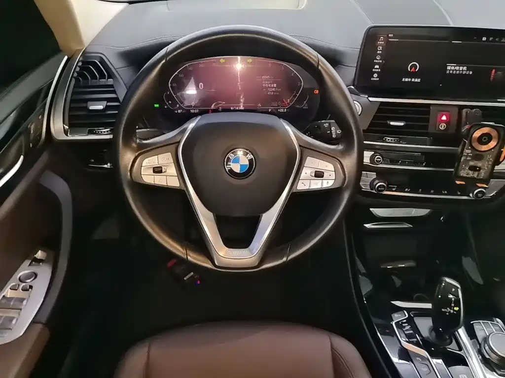 BMW X3 — миниатюра 11