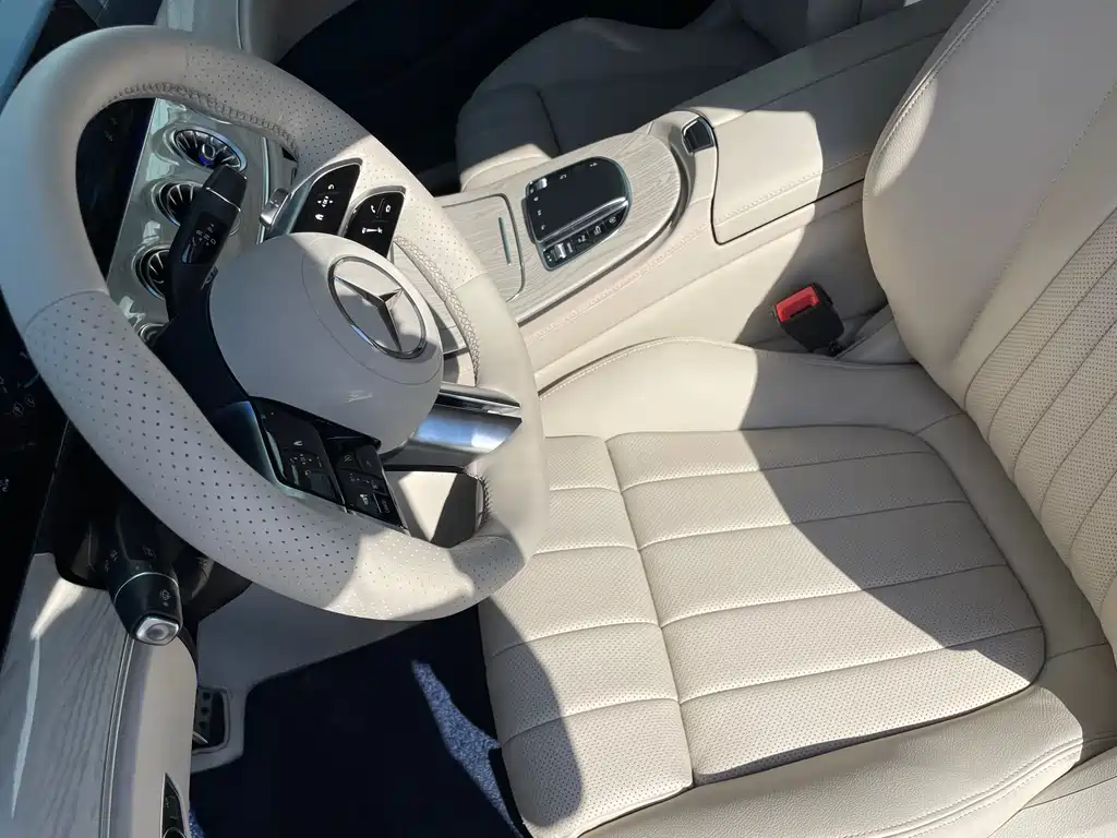 Mercedes-Benz E-Class (Import) — миниатюра 7