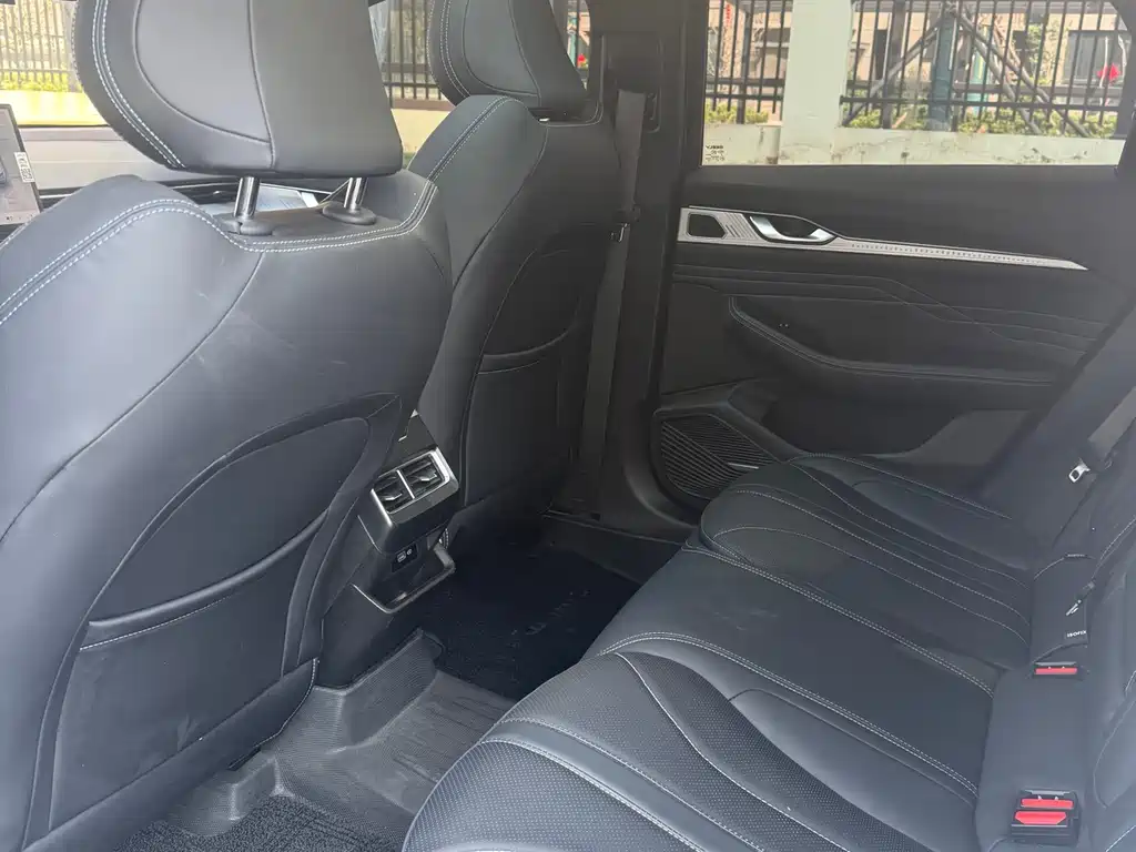 Geely Xingrui — миниатюра 5