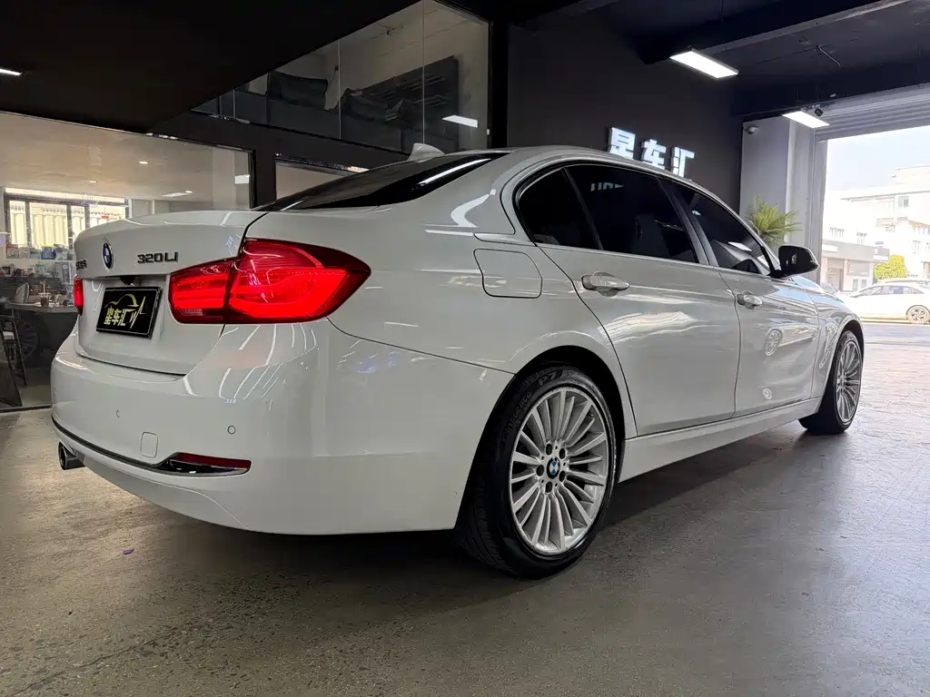 BMW 3 Series — миниатюра 13