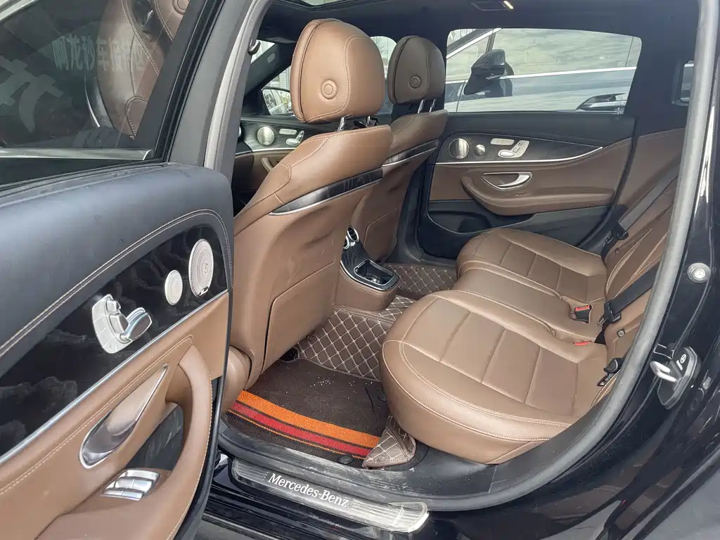 MERCEDES-BENZ E CLASS