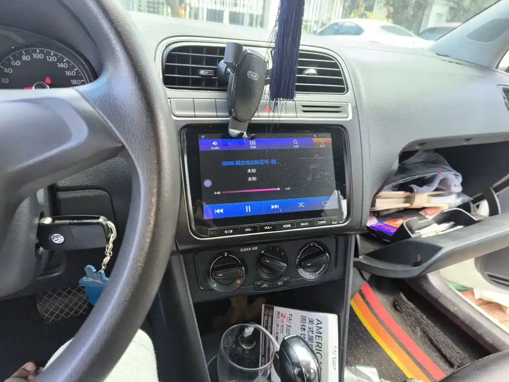 Volkswagen Polo — миниатюра 9