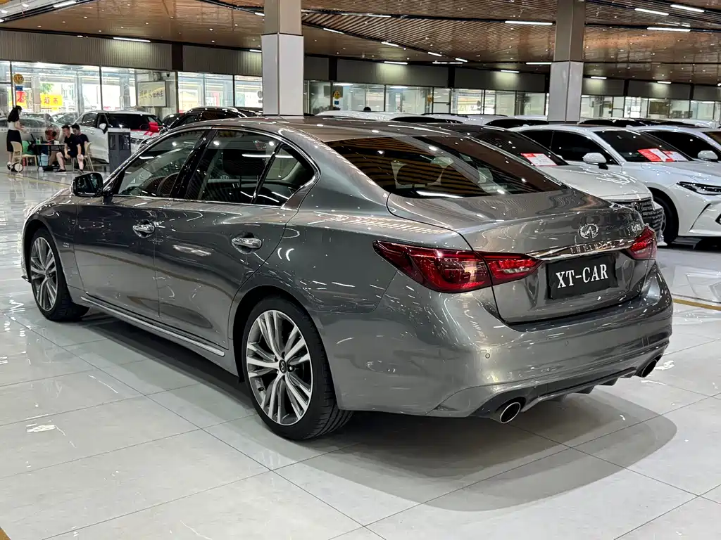 Infiniti Q50L 2018 2.0T Sport V