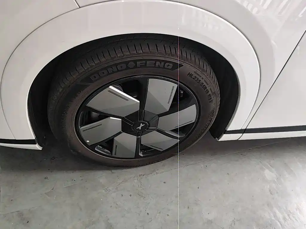 XPeng X9 — миниатюра 23