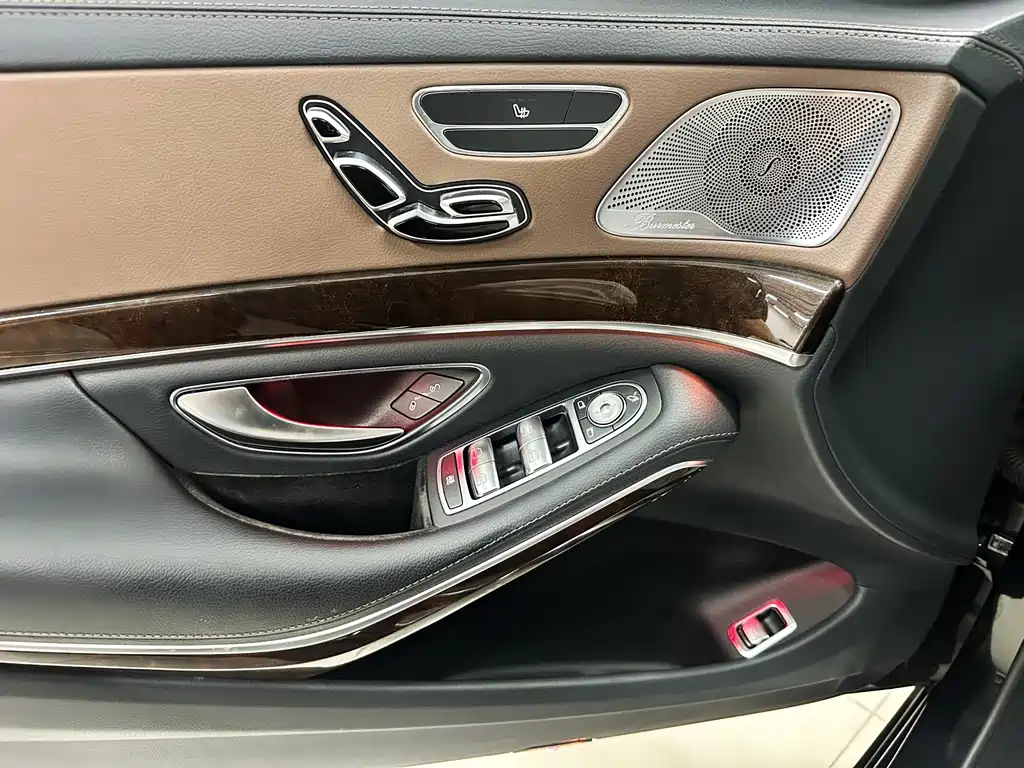 Mercedes-Benz S-Class — миниатюра 10