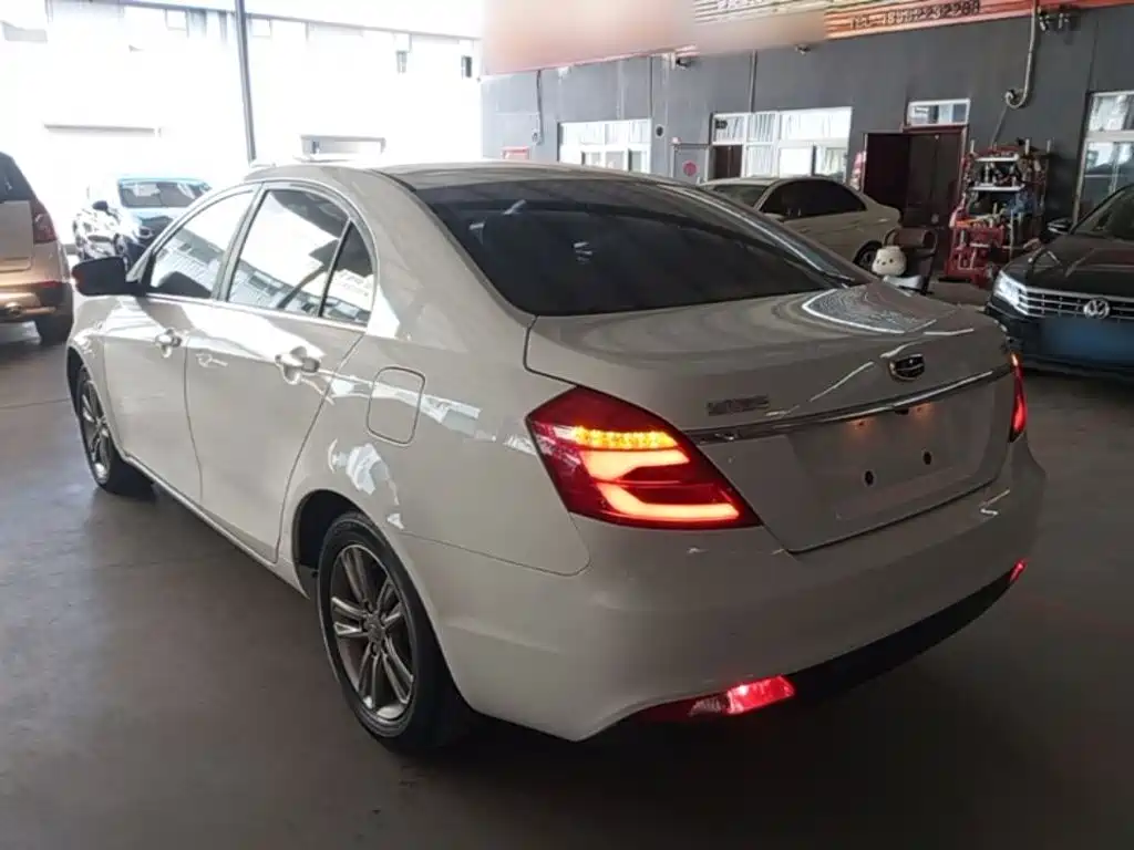 Geely Emgrand — миниатюра 5