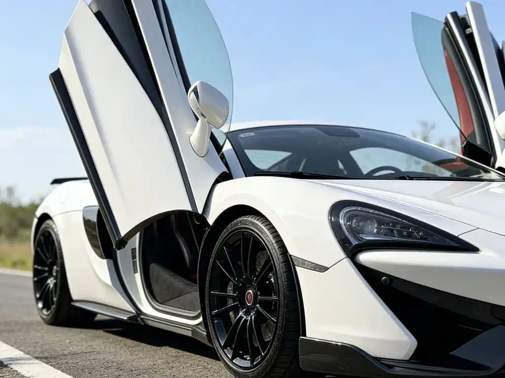 MCLAREN 570