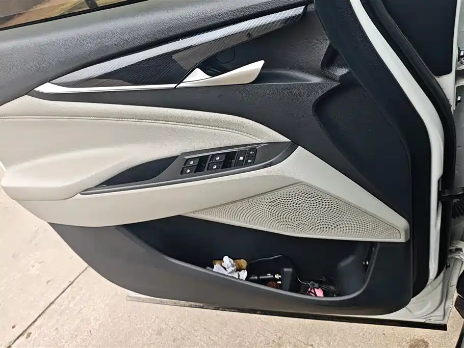 SAIC MAXUS CHASE G50