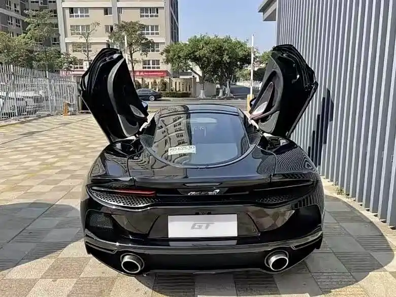 McLaren GT — миниатюра 2