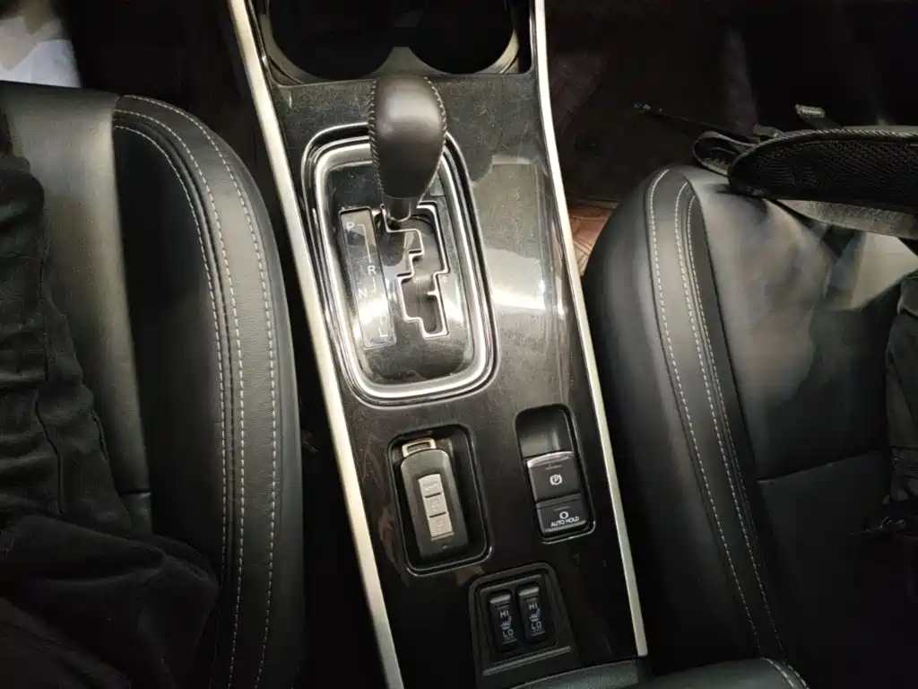 Mitsubishi Outlander — миниатюра 14